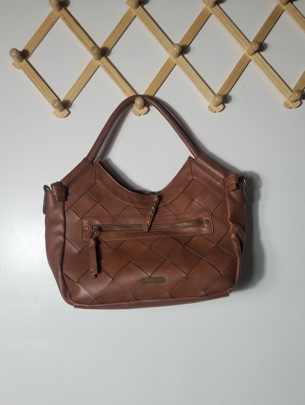 FRYE AND CO BROWN SHOULDER BAG